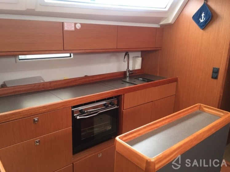 Bavaria 46 Cruiser - Yacht Charter Sailica