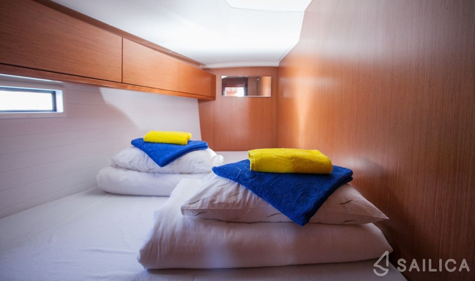 Bavaria 46 Cruiser - Yacht Charter Sailica