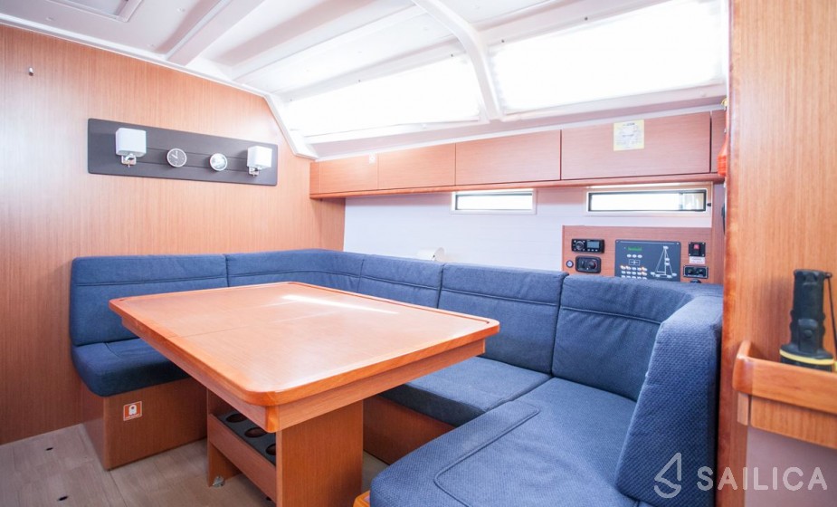 Bavaria 46 Cruiser - Yacht Charter Sailica