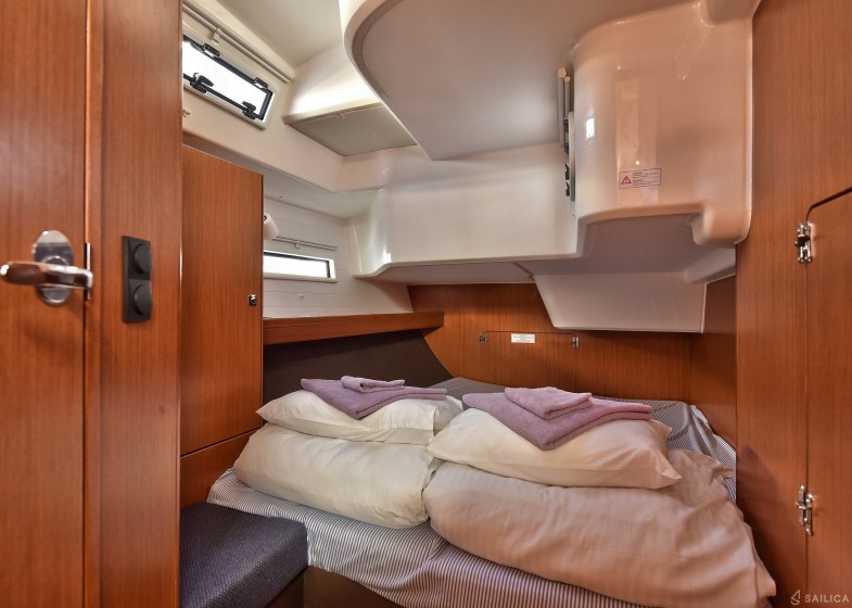 Bavaria 51 Cruiser - Yacht Charter Sailica