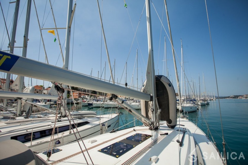Bavaria 51 Cruiser - Yacht Charter Sailica