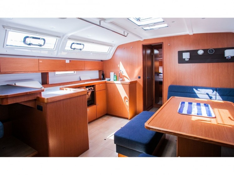 Bavaria 51 Cruiser - Yacht Charter Sailica