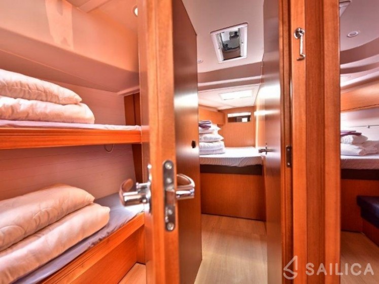Bavaria 51 Cruiser - Yacht Charter Sailica