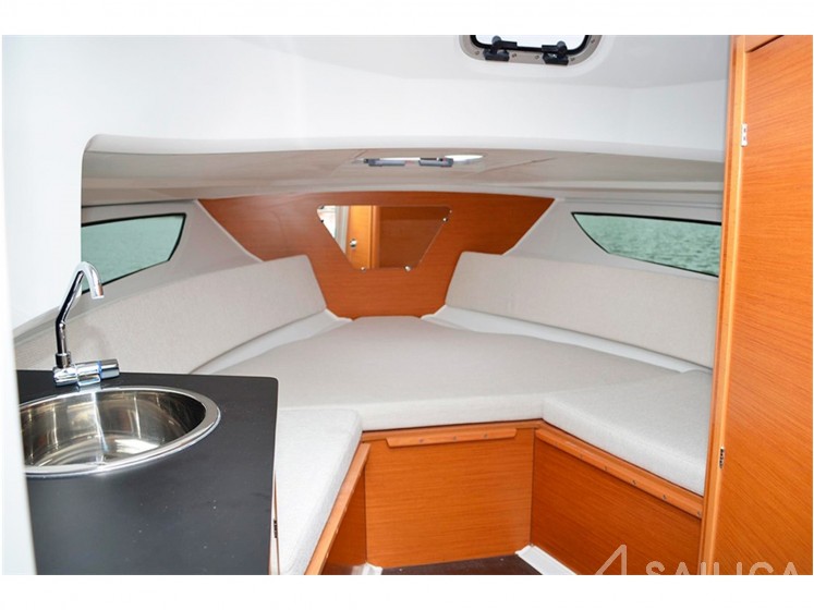 Cap Camarat 755WA - Yacht Charter Sailica