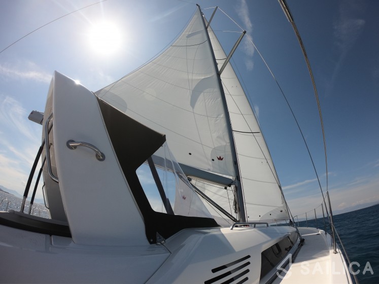 Oceanis 51.1 - Yacht Charter Sailica