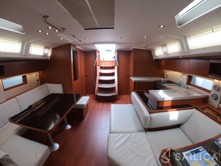 Oceanis 51.1 - Yacht Charter Sailica
