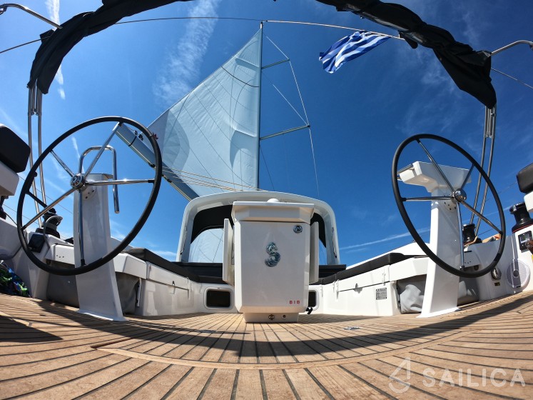 Oceanis 51.1 - Yacht Charter Sailica