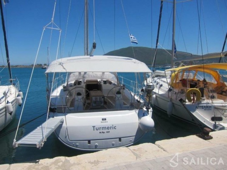 Bavaria Cruiser 40 - Yacht Charter Sailica