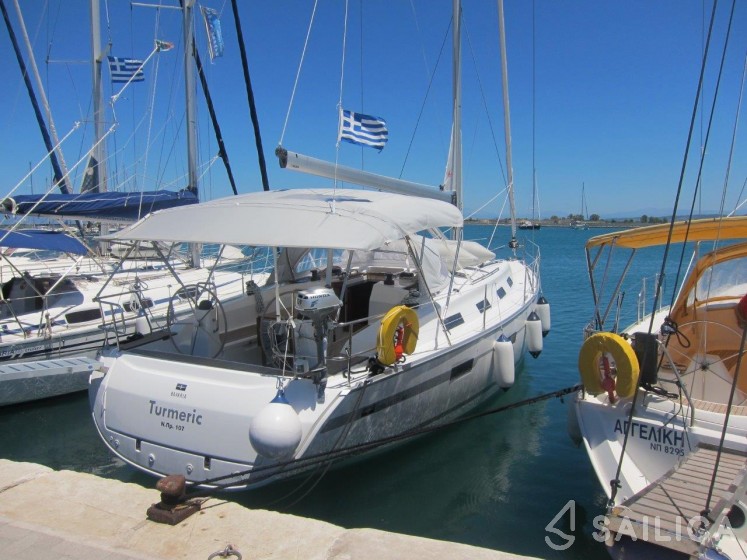 Bavaria Cruiser 40 - Yacht Charter Sailica