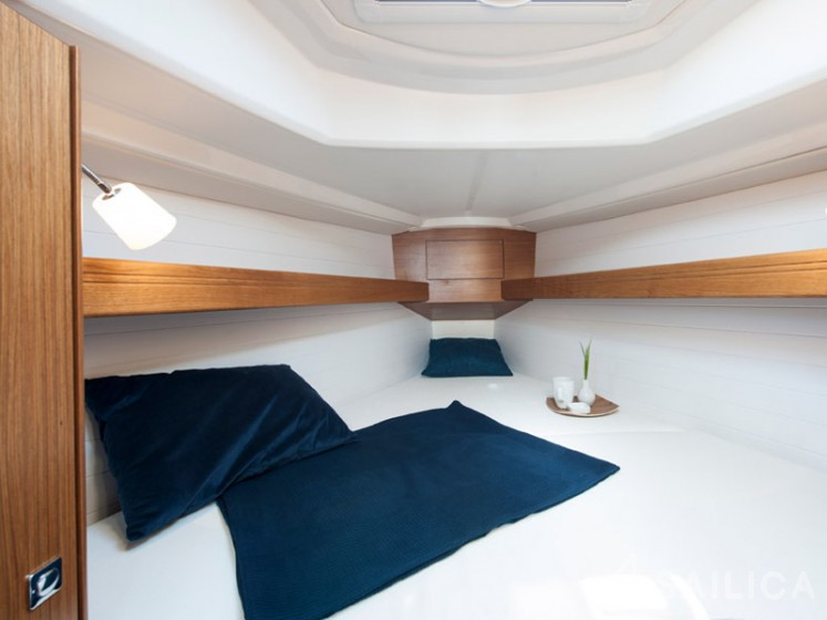 Bavaria 33 Cruiser - Yacht Charter Sailica