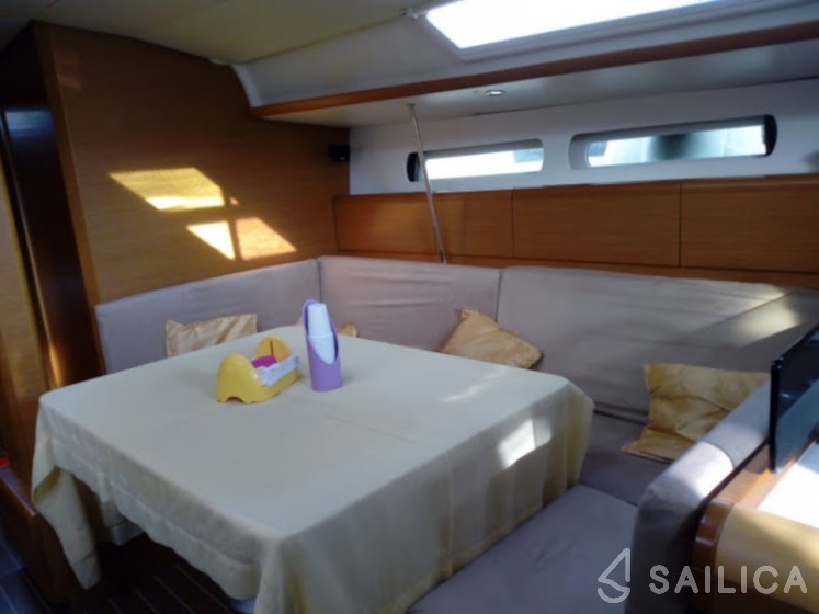 Sun Odyssey 439 - Yacht Charter Sailica