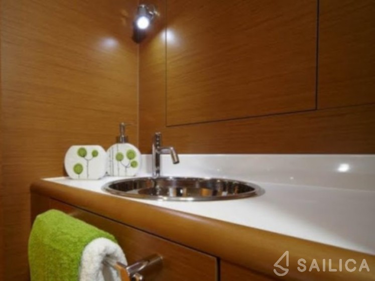 Sun Odyssey 439 - Yacht Charter Sailica