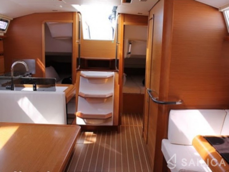 Sun Odyssey 439 - Yacht Charter Sailica
