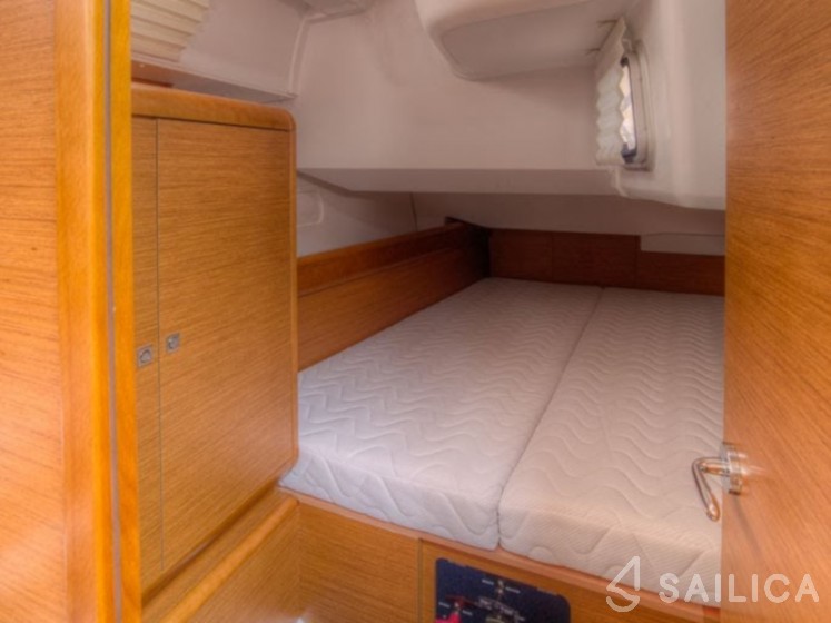 Sun Odyssey 439 - Yacht Charter Sailica