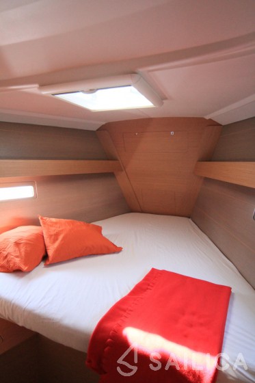 Dufour 412 GL - Yacht Charter Sailica