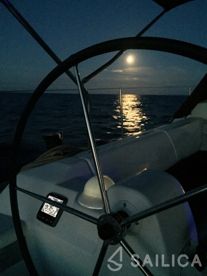Dufour 412 GL - Yacht Charter Sailica