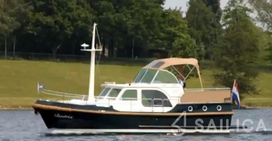 Linssen Classic Sturdy 28.9 Sedan - Yacht Charter Sailica