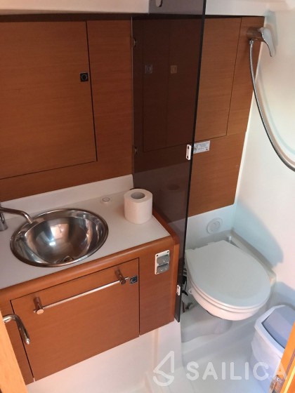 Sun Odyssey 449 - Yacht Charter Sailica