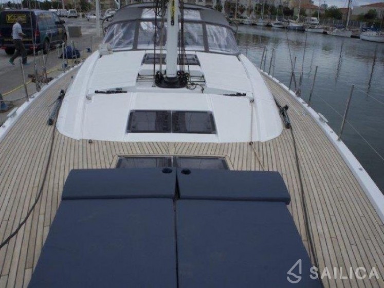 Jeanneau 64 - Yacht Charter Sailica