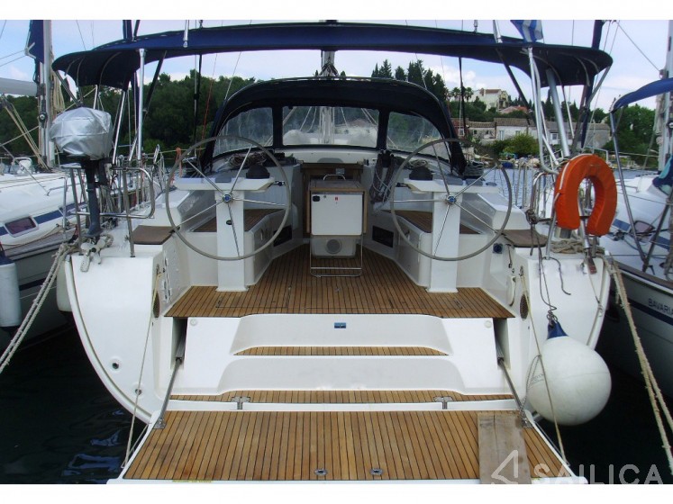 Bavaria 45 Cruiser - Yacht Charter Sailica