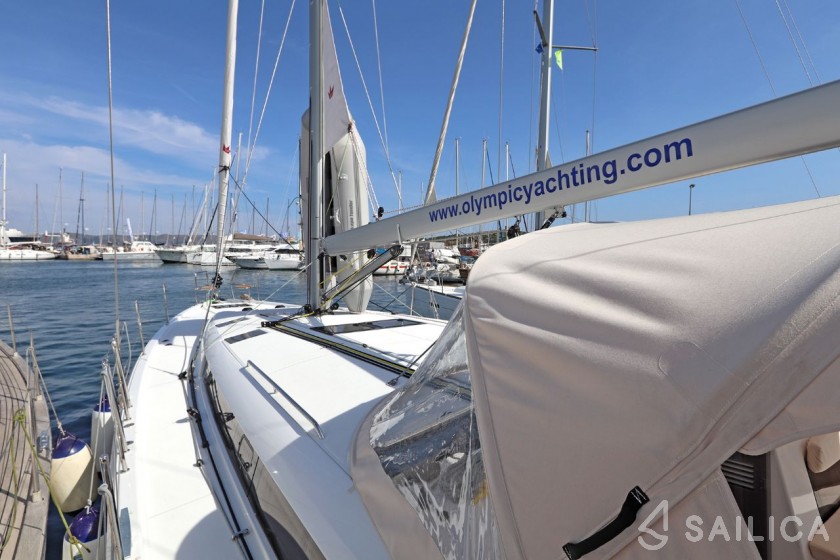 Sun Odyssey 490 - Yacht Charter Sailica
