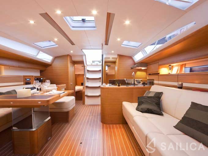Jeanneau 53 - Yacht Charter Sailica