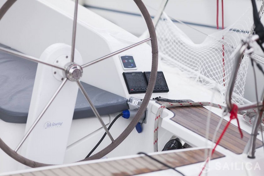 Bavaria 41 Cruiser - Yacht Charter Sailica