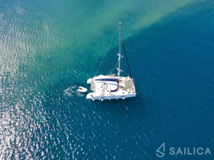Lavezzi 40 - Yacht Charter Sailica