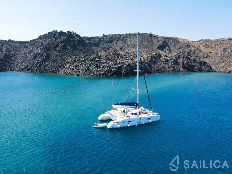 Lavezzi 40 - Yacht Charter Sailica