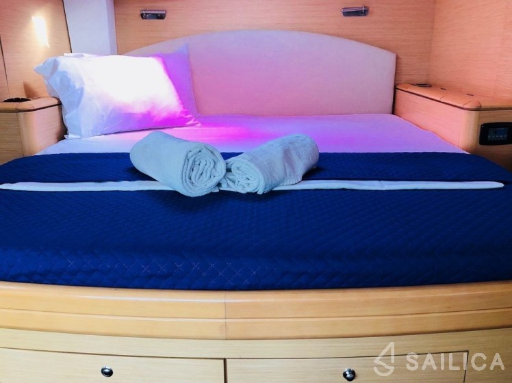 Lagoon 500 - Yacht Charter Sailica