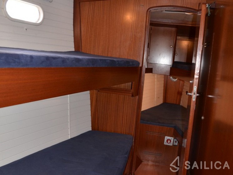 Delphia 47 - Yacht Charter Sailica