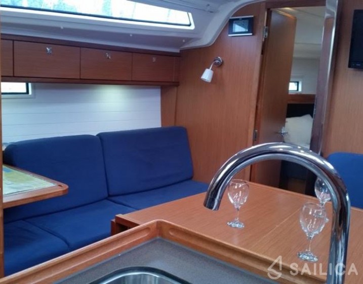Bavaria 37 Cruiser - Yacht Charter Sailica