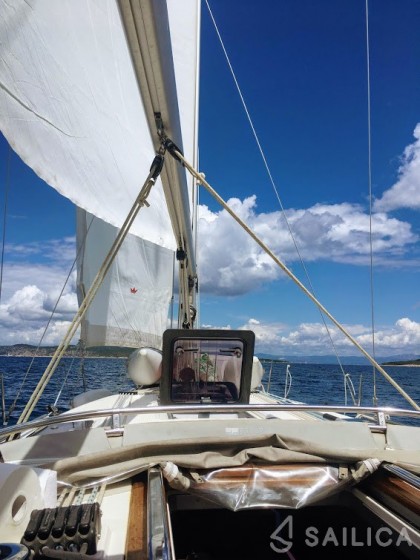 Bavaria 37 Cruiser - Yacht Charter Sailica