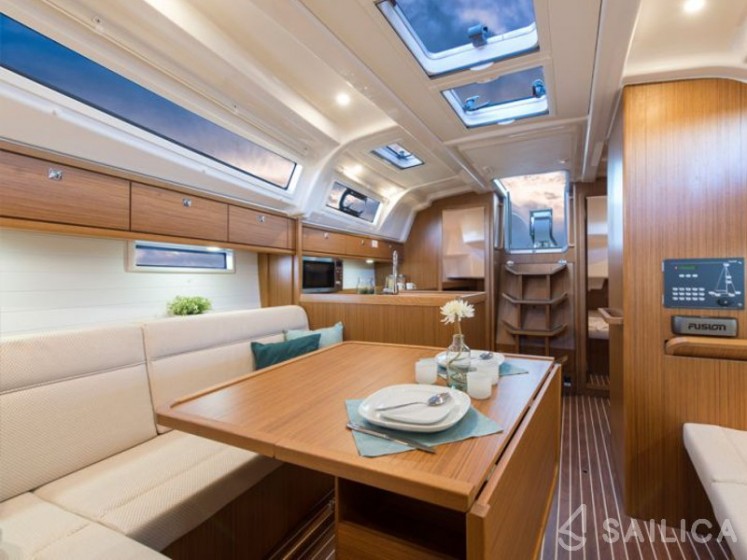 Bavaria 37 Cruiser - Yacht Charter Sailica