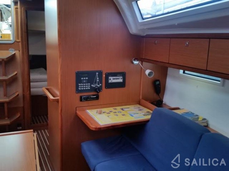 Bavaria 37 Cruiser - Yacht Charter Sailica