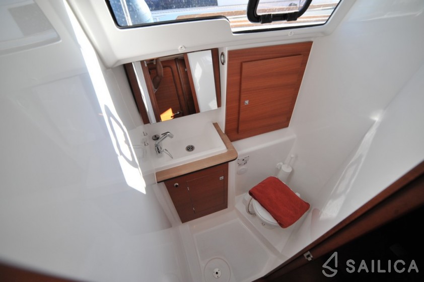 Dufour 382 Grand Large - Yacht Charter Sailica