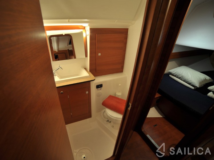 Dufour 382 Grand Large - Yacht Charter Sailica