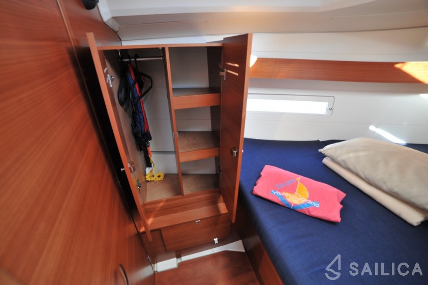 Dufour 382 Grand Large - Yacht Charter Sailica