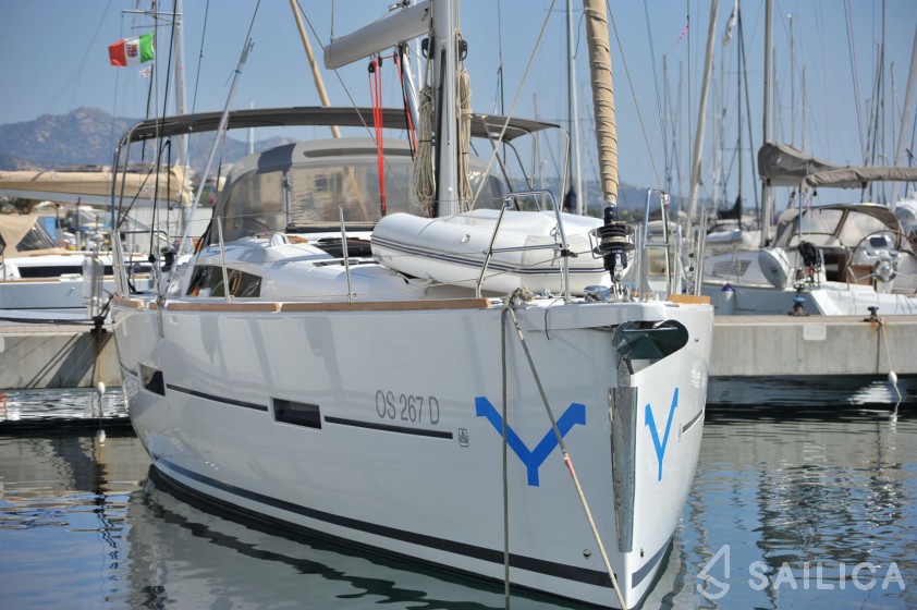 Dufour 460 Grand Large - Yacht Charter Sailica