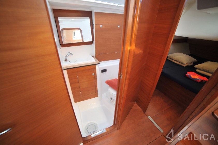 Dufour 460 Grand Large - Yacht Charter Sailica