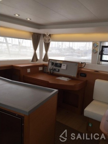 Lagoon 450 - Yacht Charter Sailica
