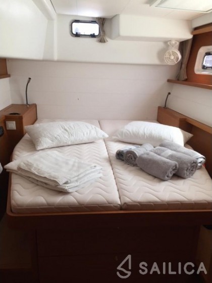 Lagoon 450 - Yacht Charter Sailica