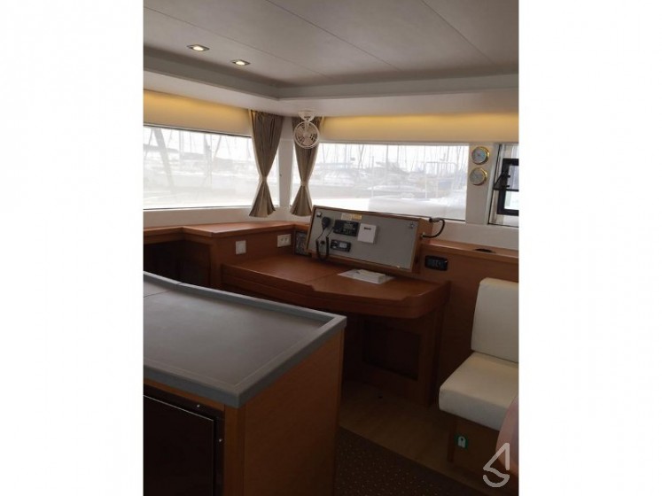 Lagoon 450 - Yacht Charter Sailica