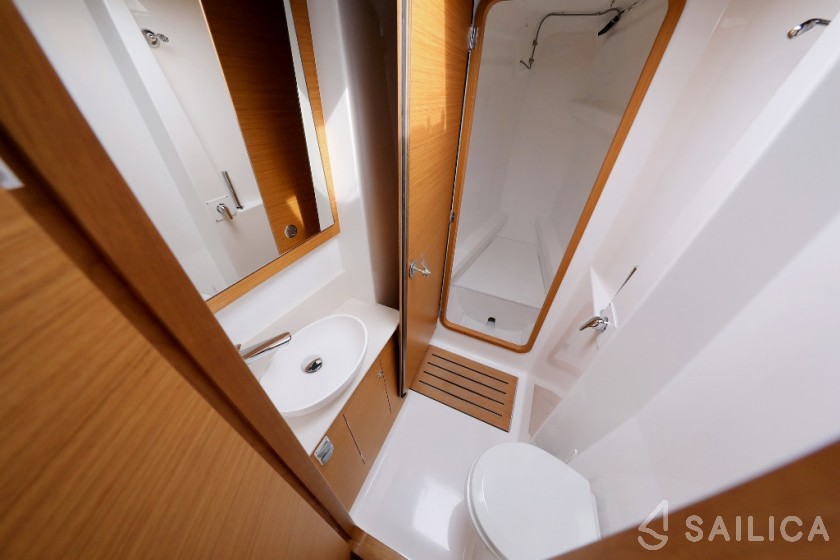 Dufour 48 - Yacht Charter Sailica