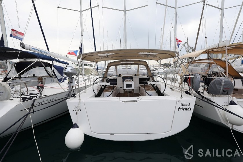 Dufour 430 Grand Large - Yacht Charter Sailica