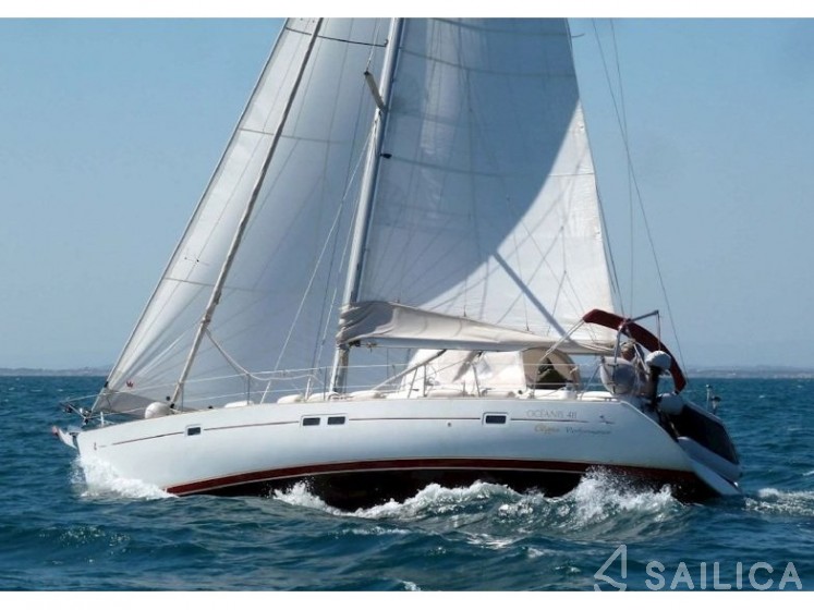 Oceanis Clipper 411 - 4 cab. - Yacht Charter Sailica