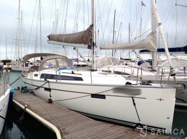 Bavaria Cruiser 37 - Yacht Charter Sailica