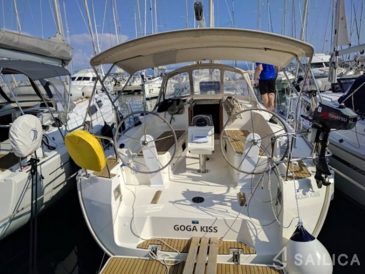 Bavaria Cruiser 37 - Yacht Charter Sailica