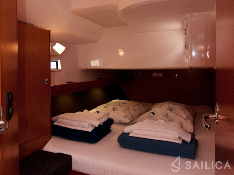 Bavaria Cruiser 46 - Yacht Charter Sailica