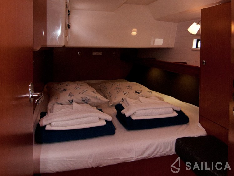 Bavaria Cruiser 46 - Yacht Charter Sailica
